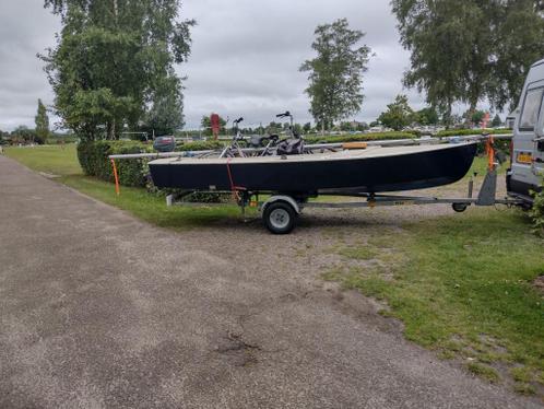 volksboot 480 met zeilles evt ruilen lichte motorscooter