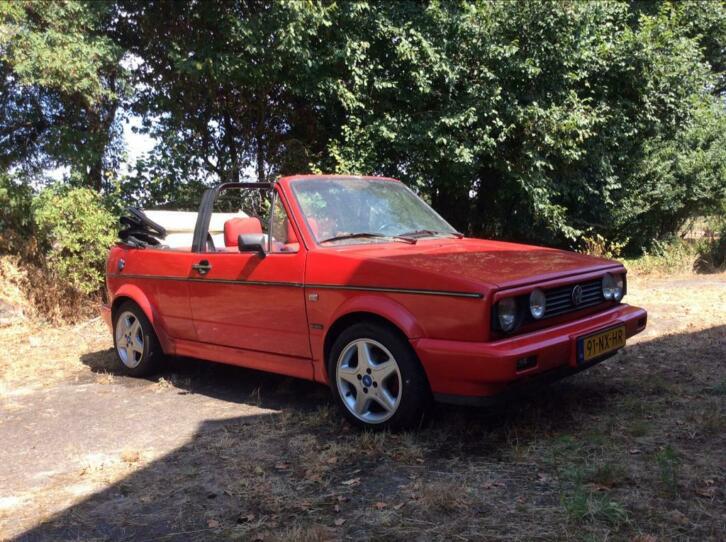 Volkswagen 155 155 1981 Rood