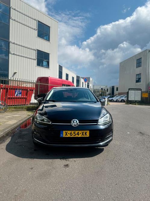 Volkswagen Golf 1.2 TSI Allstar 81KW 5D Dsg-7 2016 Zwart