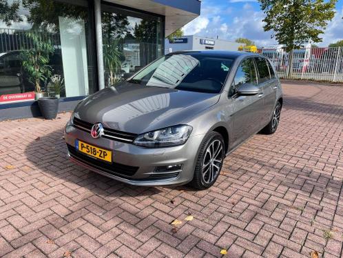 Volkswagen GOLF 1.2 TSI  Lounge  DSG  PANO  Xenon  Navi