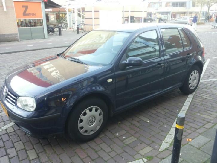 Volkswagen Golf 1.4 16V 1999 apk 2015 september kijk snel.
