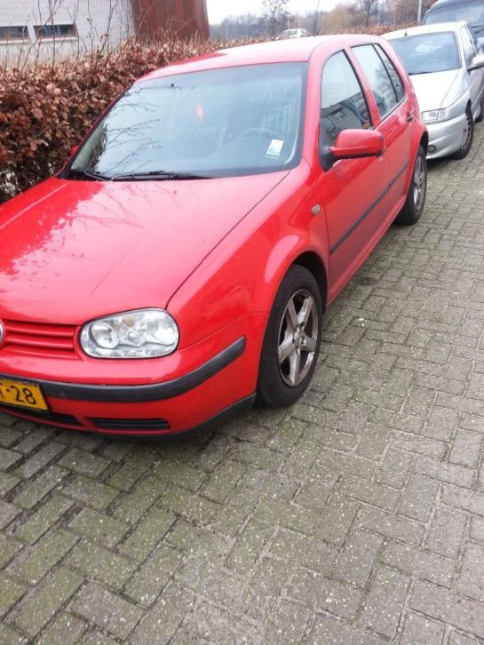 Volkswagen Golf 1.4 55KW 1998 Rood