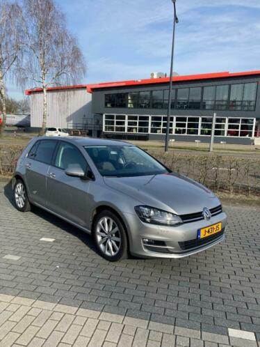 Volkswagen Golf 1.4 TSI Highline DSG 2013 Automaat