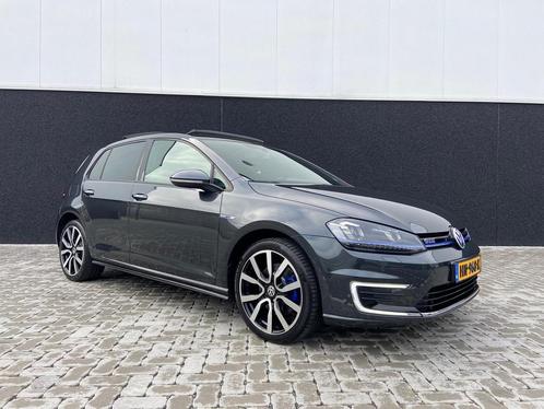 Volkswagen Golf 1.4 TSI PHEV GTE 2015 PANO  CARPLAY  NAP