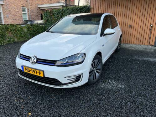 Volkswagen Golf 1.4 TSI PHEV GTE 5D 2015 marge Apple Carplay