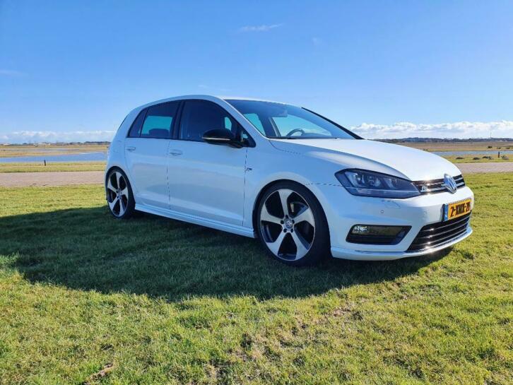 Volkswagen Golf 1.4 TSI R-Line DSG Automaat