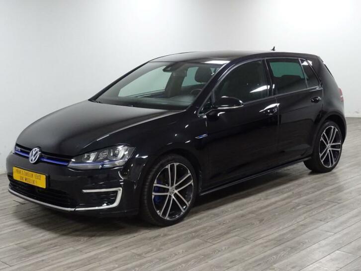 Volkswagen Golf 1.4TSI GTE DSG Automaat Panoramadak