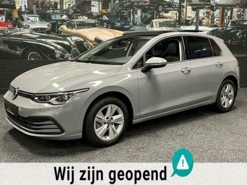 Volkswagen Golf 1.5 eTsi DSG Hybrid PANO Apple CarPlay IQ Li