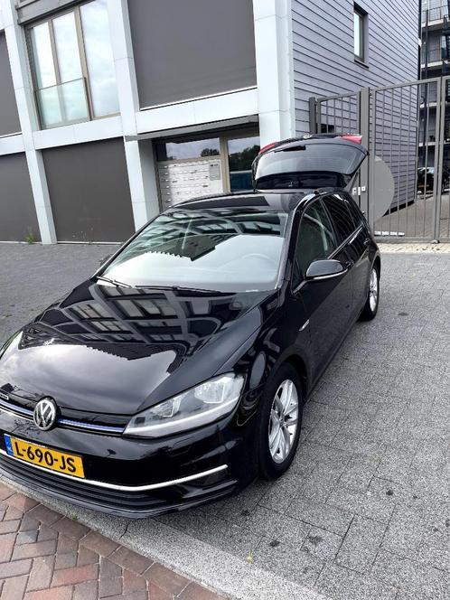 Volkswagen Golf 1.5 TSI Comfortline Automaat eind 2018 Zwart
