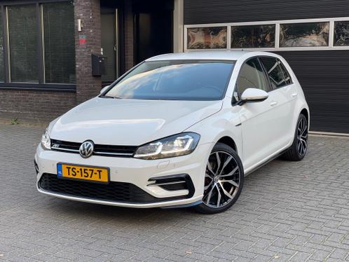 Volkswagen Golf 1.5 TSI Highline Business R LED NAVI R-Line