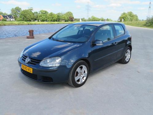 Volkswagen Golf 1.6 16V FSI