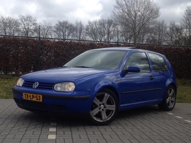 Volkswagen Golf 1.6 74KW 1998 Blauw Nieuwe APK