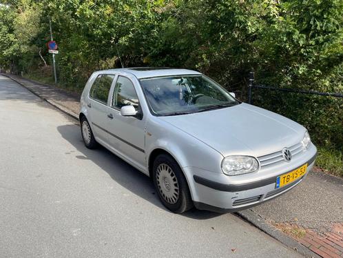 Volkswagen Golf 1.6 74KW 1998 Grijs