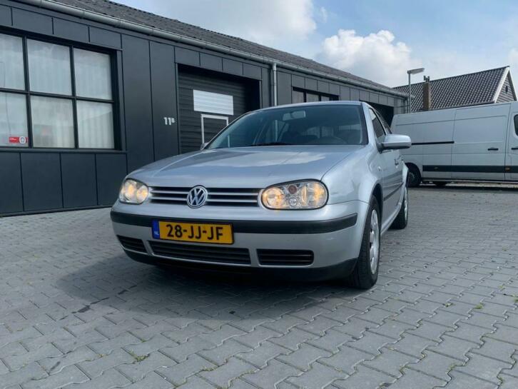 Volkswagen Golf 1.6 77KW 2002 Grijs AIRCOCRUISECONTROL