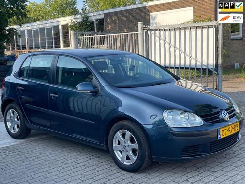 Volkswagen Golf 1.6 FSI Turijn-NAP-Airco-APK-Cruize-Trekhaak