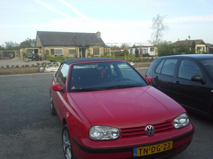 Volkswagen Golf 1.8 Cabriolet 55KW 1998 Rood