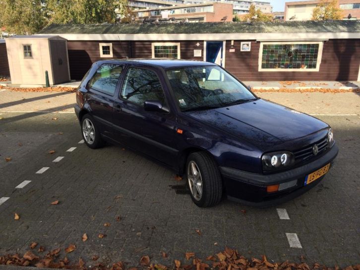 Volkswagen Golf 1.8 CL 66KW E2 1995 Blauw