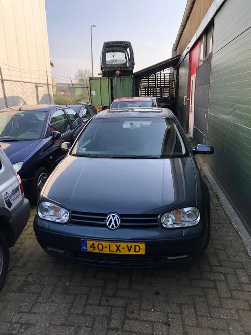 Volkswagen Golf 2.0 85KW 2003 Blauw