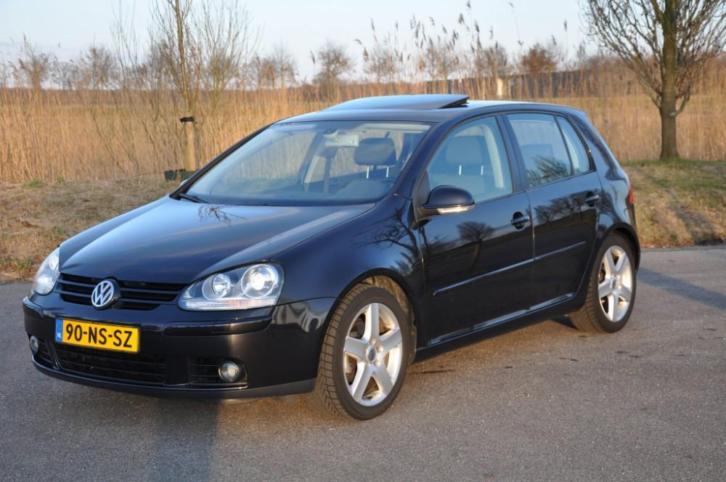 Volkswagen Golf 2.0 TDI 103KW 5D 2004 Zwart
