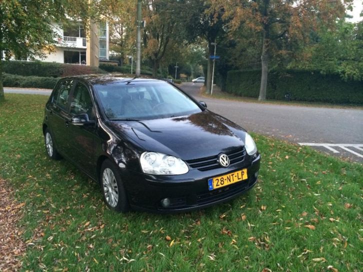 Volkswagen Golf 2.0 TDI 103KW 5D 2004 Zwart