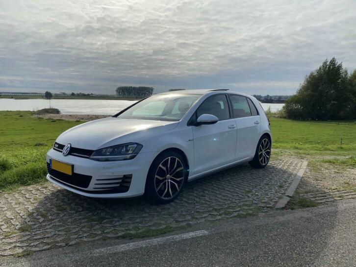 Volkswagen Golf 2.0 TDI 135KW 5D DSG 2016 Wit