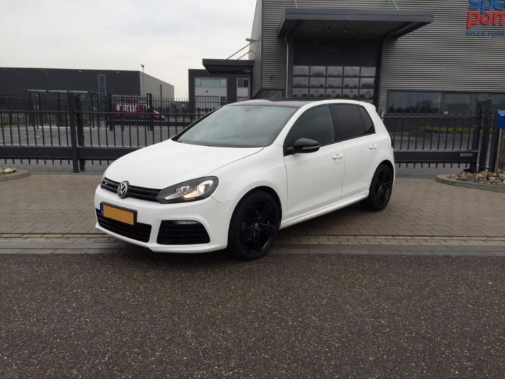 Volkswagen golf 2.0 TDI DSG R20 FULL OPTIONS