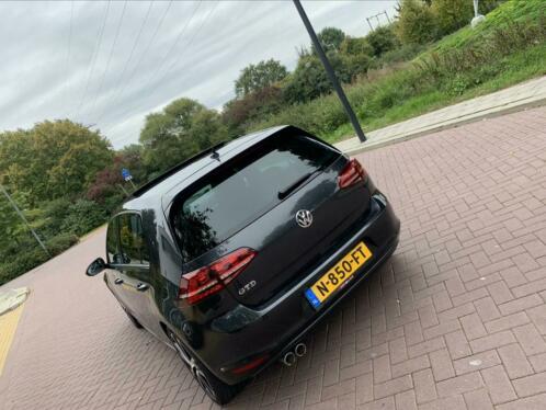 Volkswagen Golf 2.0 TDI GTD 2016