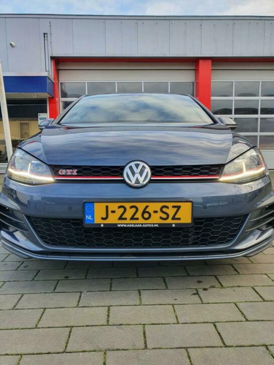 Volkswagen Golf 2.0 TSI GTI Performance  PANO  ACC  VIRT