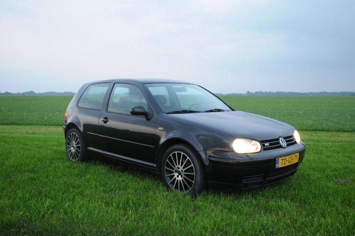 Volkswagen Golf 2.3 V5 110KW 1998 Zwart