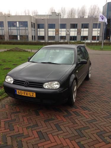 Volkswagen Golf 2.3 V5 110KW 2000 Zwart vandaag nwe apk