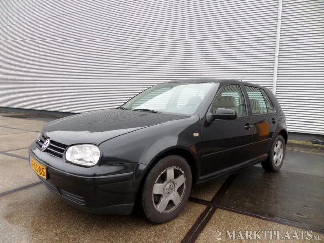 Volkswagen Golf 2.3 V5 Highline 1998 5drs 150pk AutomaatAircoXenonCruise Zwart 