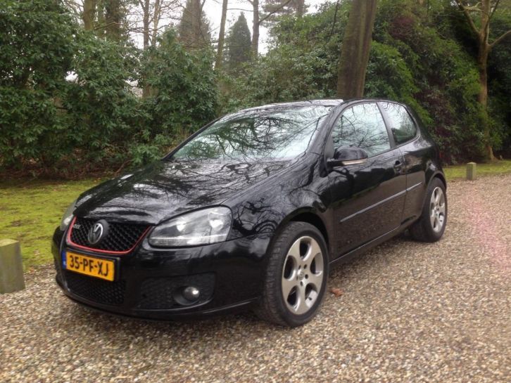 Volkswagen Golf 3D 2004 GTI uitgevoerd binnen en buiten