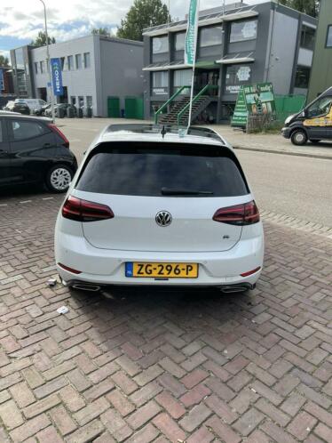 Volkswagen Golf 7 1.5 DSG R-line VIRTUALACC