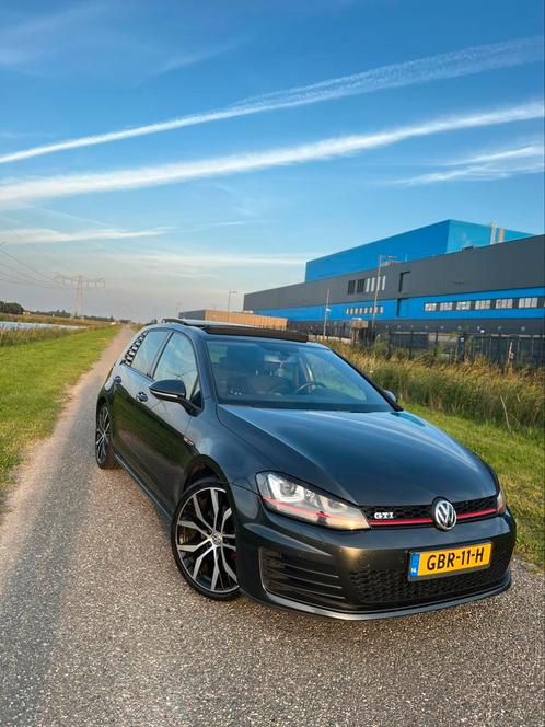 Volkswagen Golf 7 2.0 TSI 162KW 5D DSG 2015 Zwart