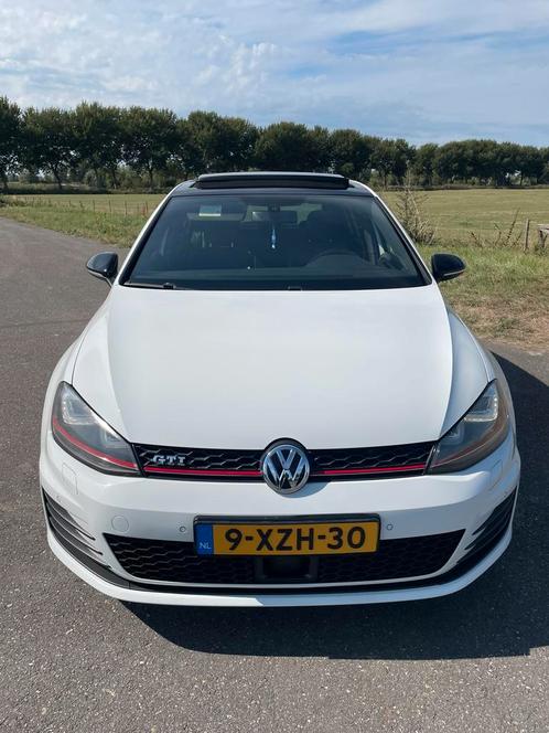 Volkswagen Golf 7 2.0 TSI GTI Perf. DSGKeylessACCDCC