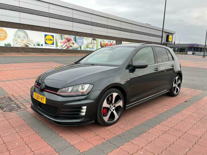 Volkswagen Golf 7 GTI Performance 2014 Pano, DCC, ACC, DYNAU