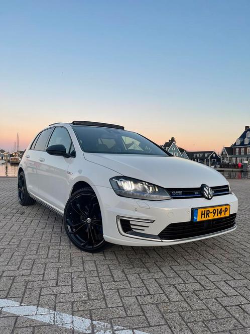 Volkswagen Golf GTE Full Option Pano Leer Keyless Virtual AC