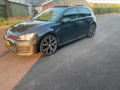 Volkswagen Golf GTI 2.0 TSI 220pk panolederdsg