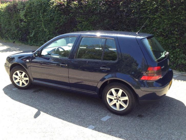 Volkswagen Golf IV 1.4 55KW 2001 Blauw