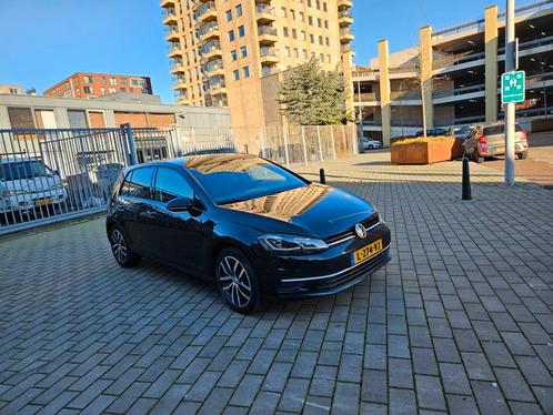 Volkswagen Golf VII 1.0 TSI 110pk 7-DSG 5D 2017 Zwart