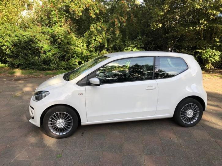 Volkswagen High UP licht met. velgen, airco, navigatie, wit
