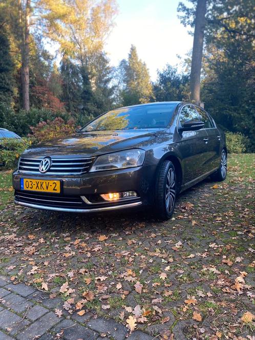 Volkswagen Passat 1.4 TSI 90KW DSG 2012 Bruin