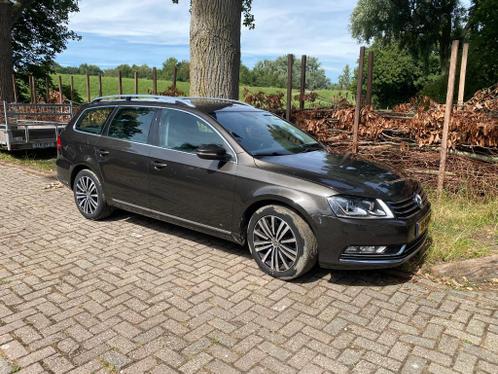 Volkswagen Passat 1.4 TSI 90KW Variant DSG 2012 Bruin