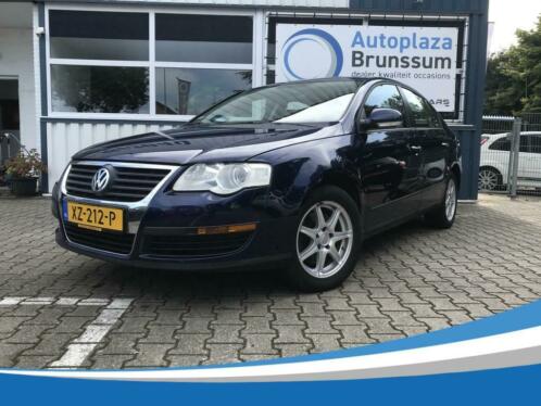 Volkswagen Passat 1.6 FSI Trendline