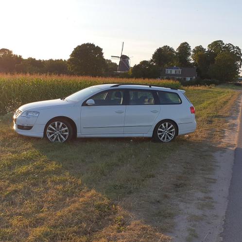 Volkswagen Passat 1.6 TDI 77KW Bluemotion Variant 2010 Wit