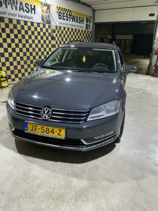 Volkswagen Passat 1.6 TDI 77KW Bluemotion Variant 2012 Grijs