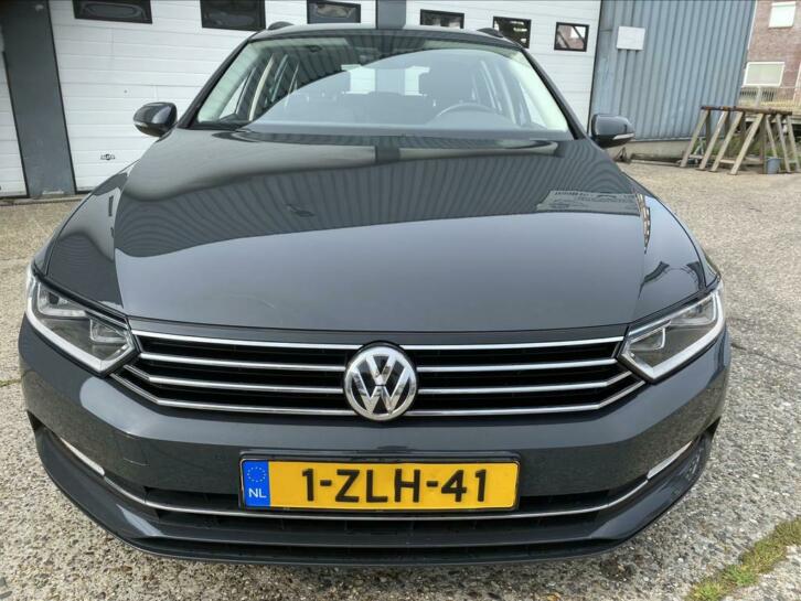 Volkswagen Passat 1.6 TDI BMT Variant 2015 Grijs