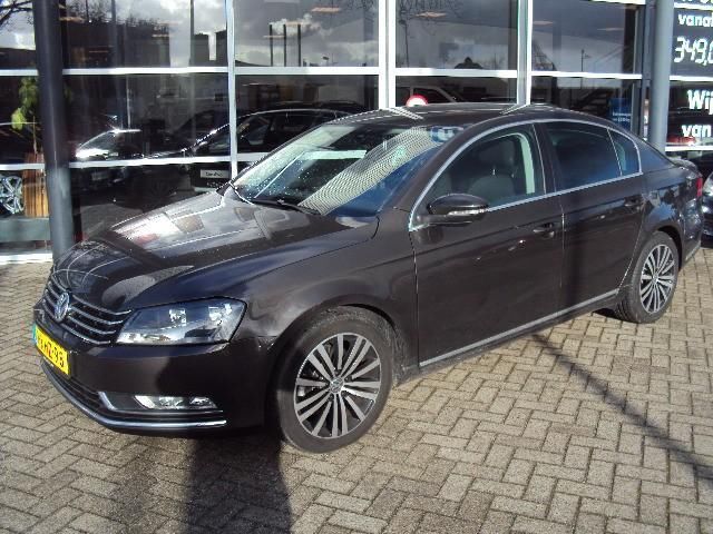 Volkswagen Passat 1.6 TDI Comfort Executive Line BlueMotion