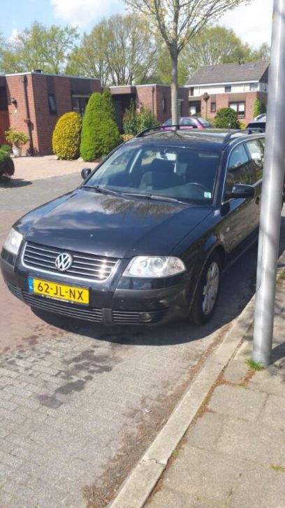 Volkswagen Passat 1.9 TDI Variant 74KW AUT 2002 Zwart