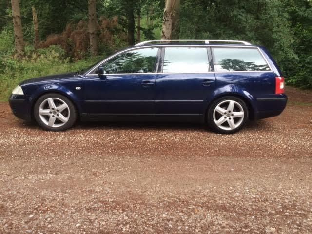 Volkswagen Passat 2.0 Variant 85KW 2001 Blauw - Zeer netjes